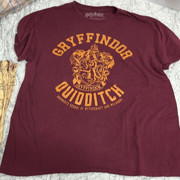 Harry Potter Bundle long sleeve top. T-shirt and lounge pants - Picture 5 of 6